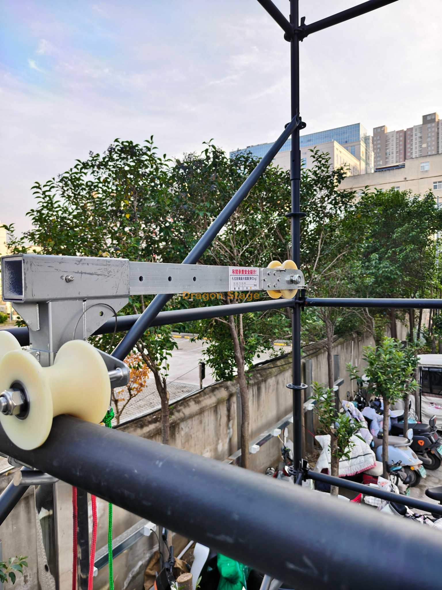 LED Display Suspension Bracket (3) Подвесной кронштейн для светодиодного дисплея (3)