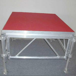 На открытом воздухе используется алюминиевая сценическая палуба 20x10m или 20x20m