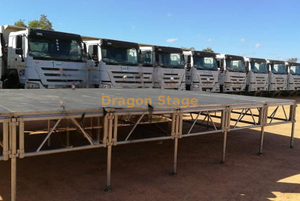 Платформа на сцене на открытом воздухе алюминий 11x6m с 2 лестницы