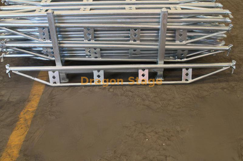 Формисский выступ 2M