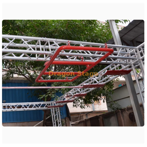 Индивидуальная фитнес -обучение наклоненной лестницей